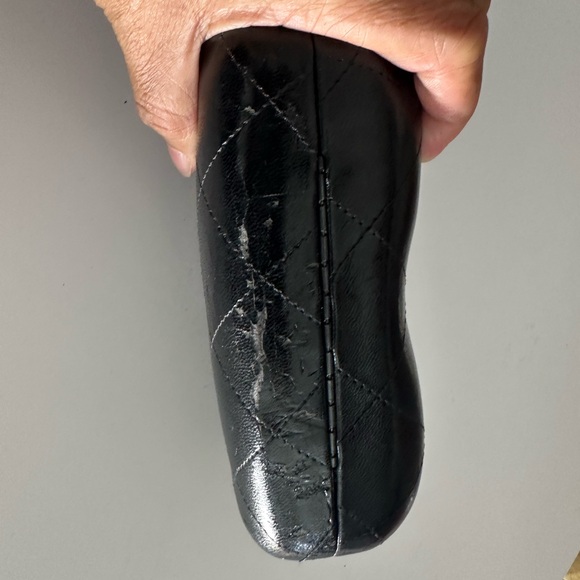 Authentic Chanel Black Oversized Sunglasses for women. - Picture 10 of 10